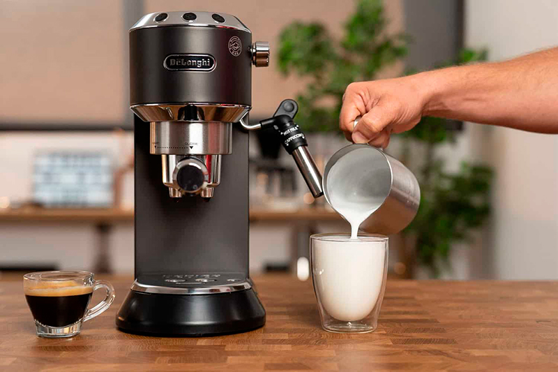 De'Longhi Dedica EC685